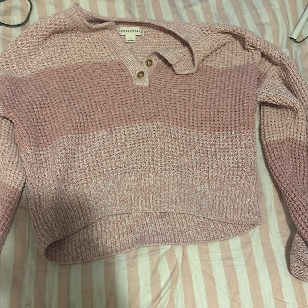 Women’s cropped long sleeve blouse